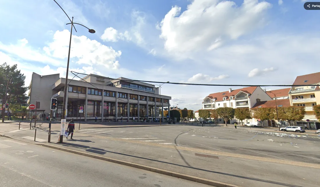 Ancienne Caisse d'Allocations Familiales Arpajon