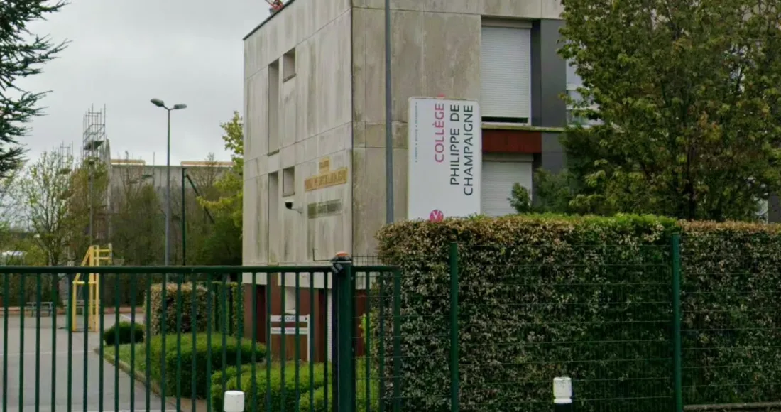 Collège Philippe-de-Champaigne au Mesnil-Saint-Denis