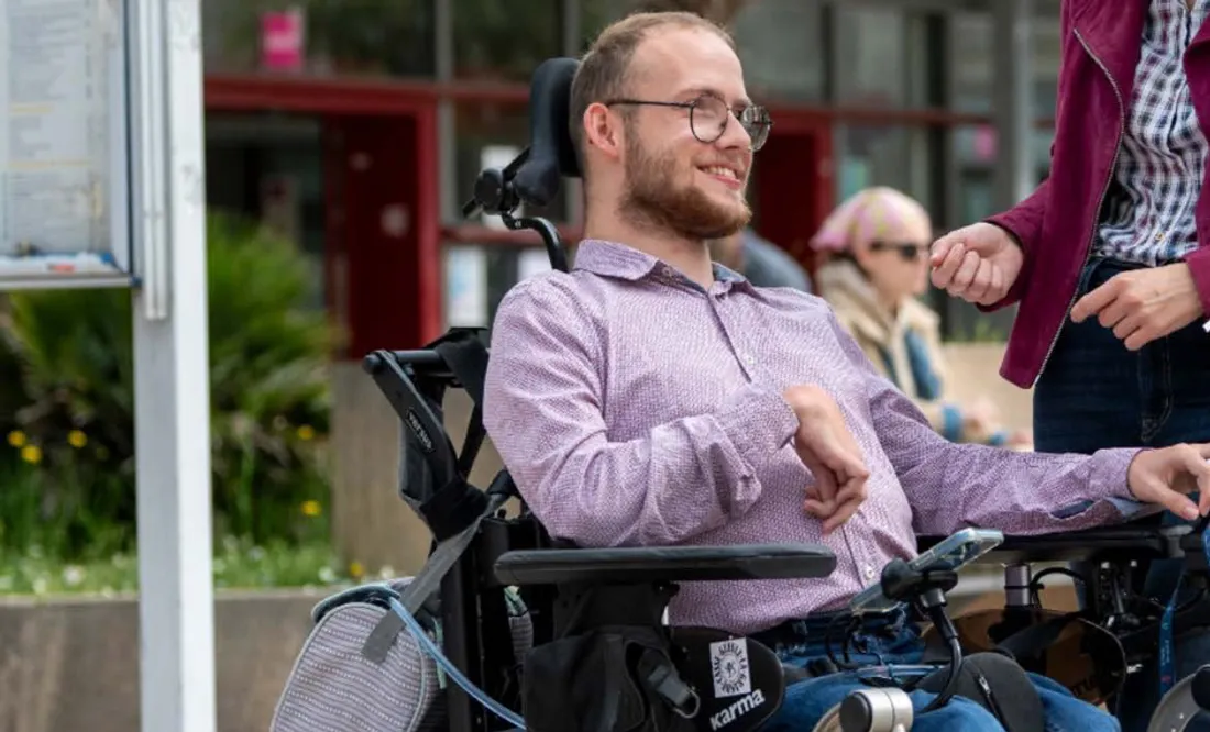 Travailleur atteint de handicap