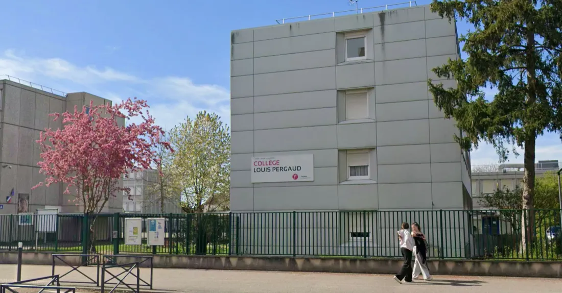 Collège Louis Pergaud à Maurepas