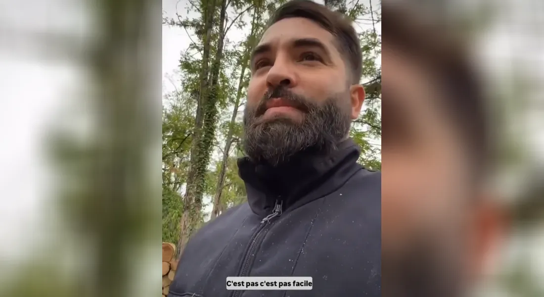 Kendji se remet à couper du bois