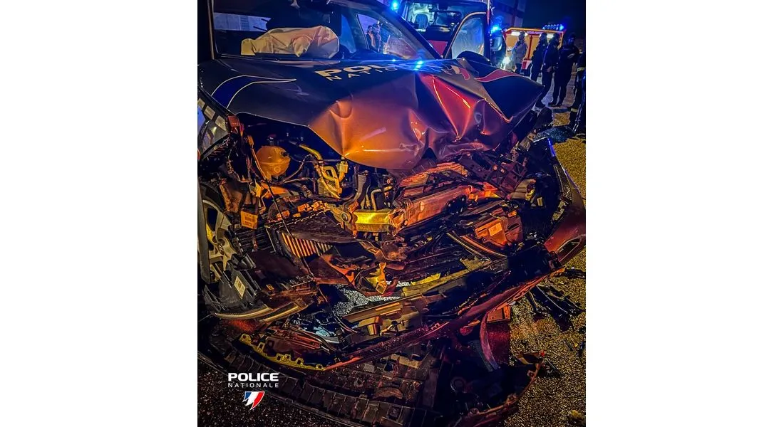Véhicule de police accidenté