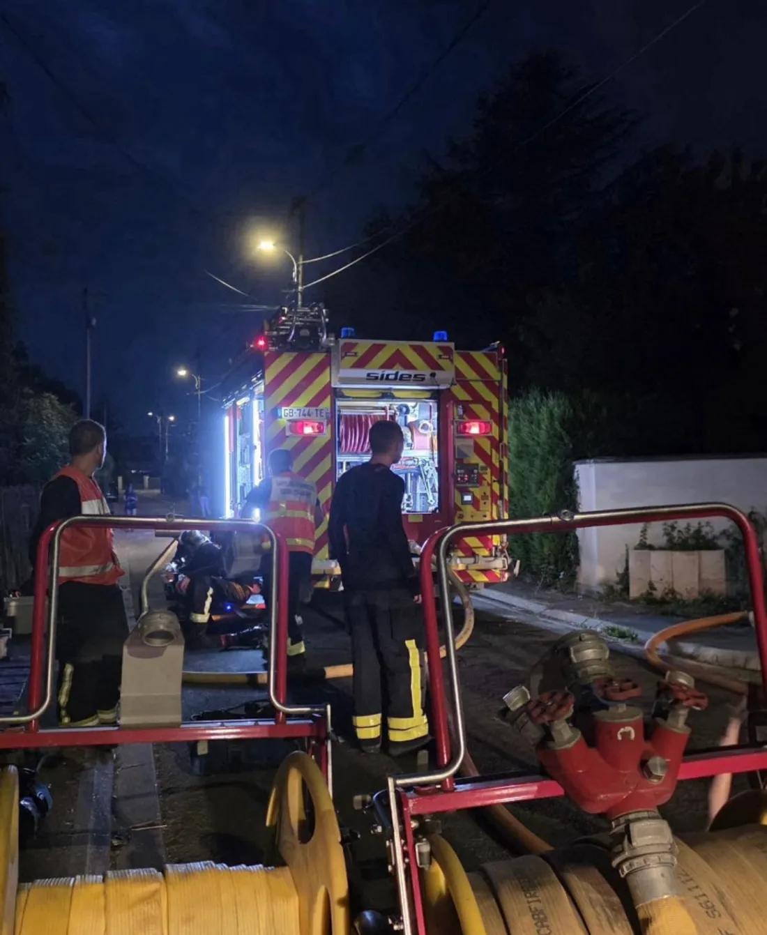 Pompiers à Montigny sur loin