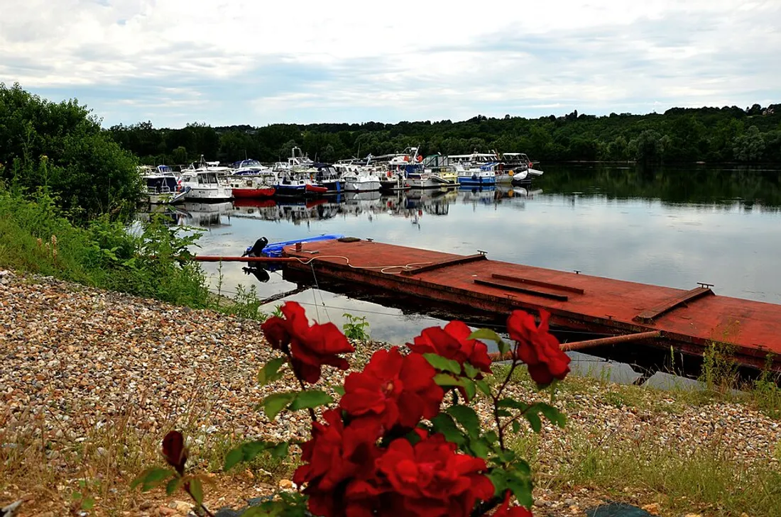 Port Ilon - Saint-Martin-la-Garenne / Illustration