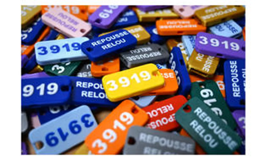 Des sifflets anti-agression pour les femmes distribués en Seine-et-Marne