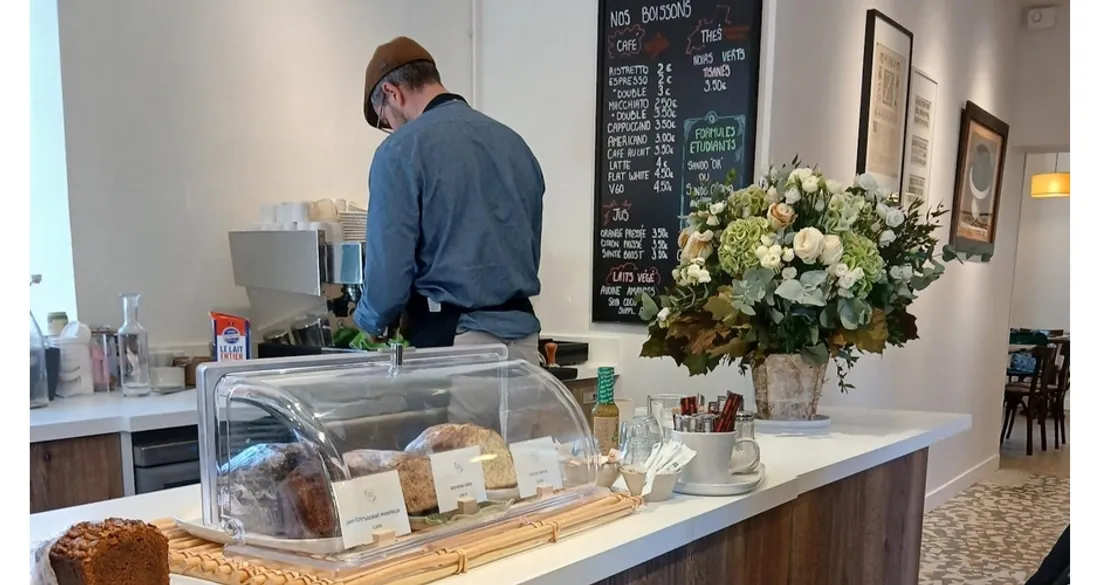 Nouveau commerce dans une "gare de demain"