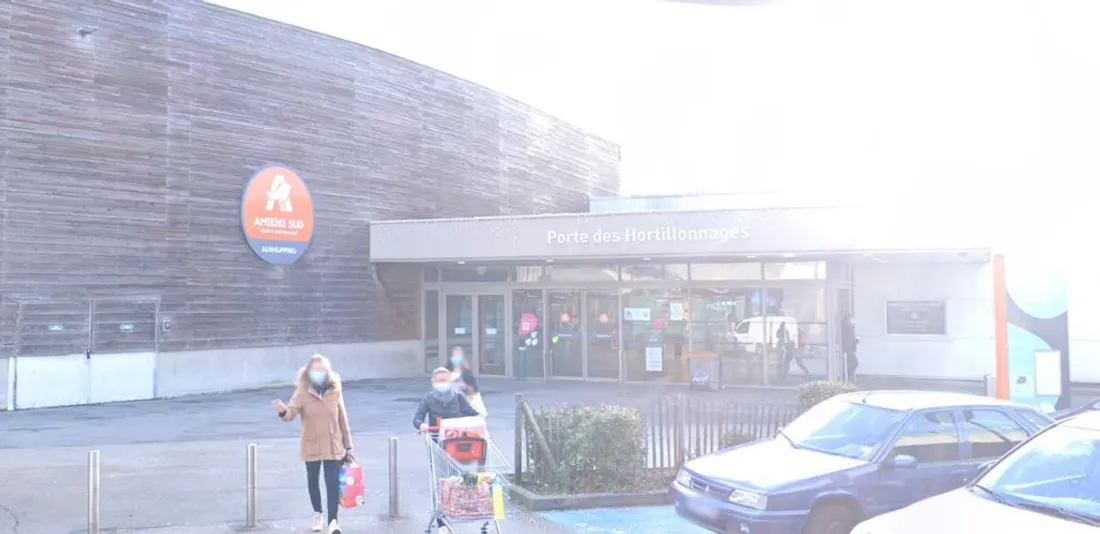 Magasin Auchan à Dury