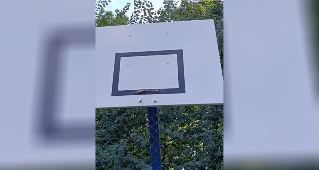Panneau de basket dégradé