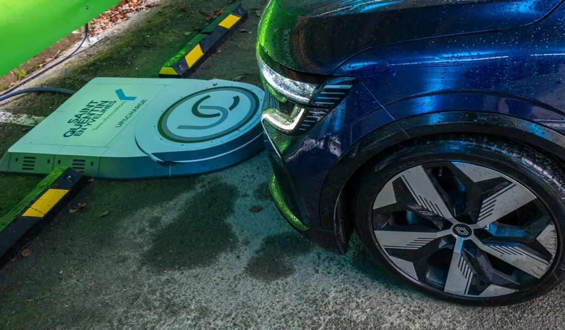 Borne de recharge à induction