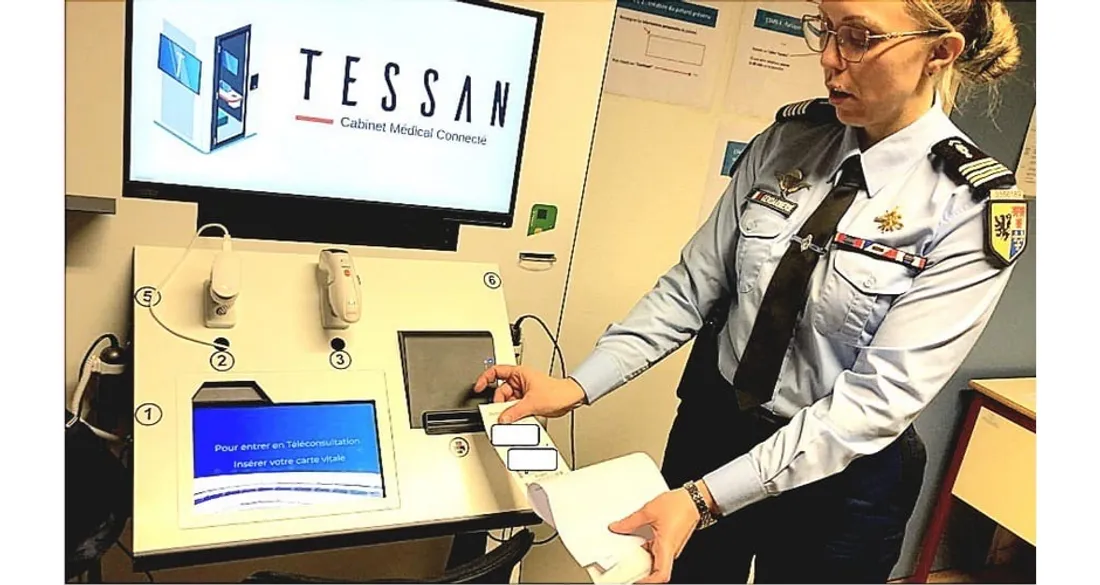 Borne de téléconsultation en gendarmerie