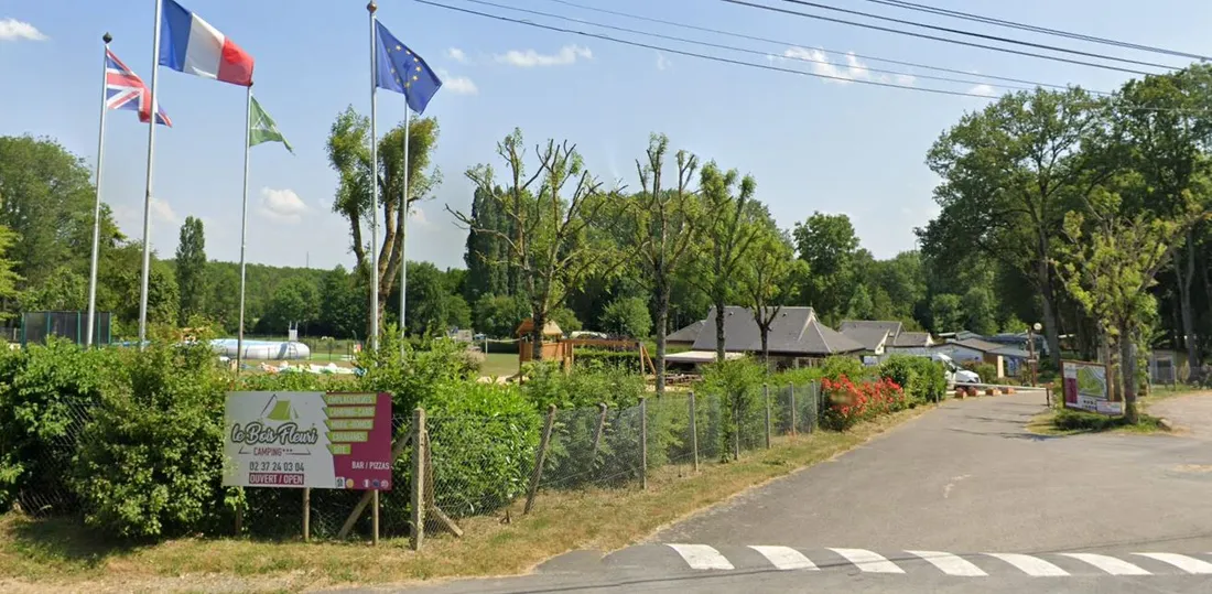 Camping du Bois Fleuri à Illiers-Combray