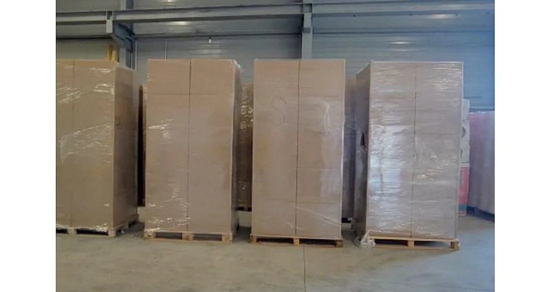 Cartons de cigarettes de contrebande