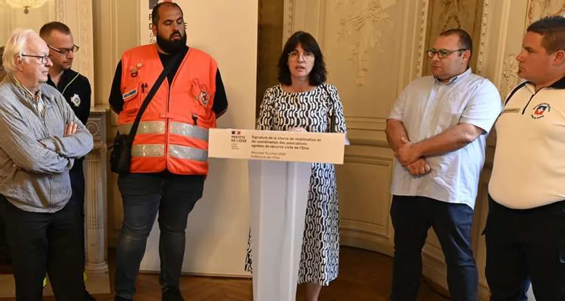 Signature de la charte 