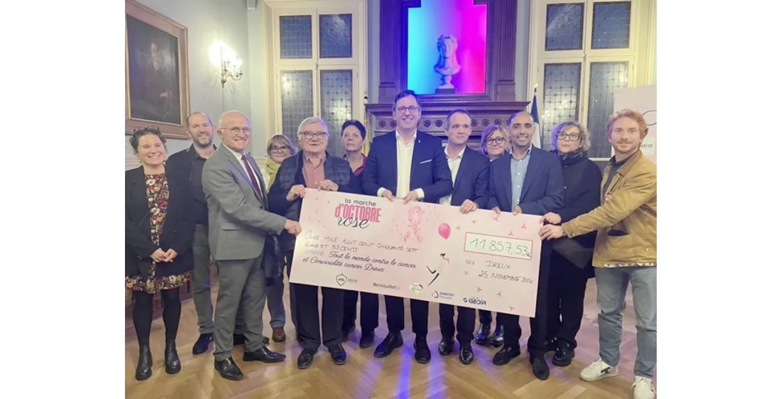 Remise de chèque aux associations contre le cancer