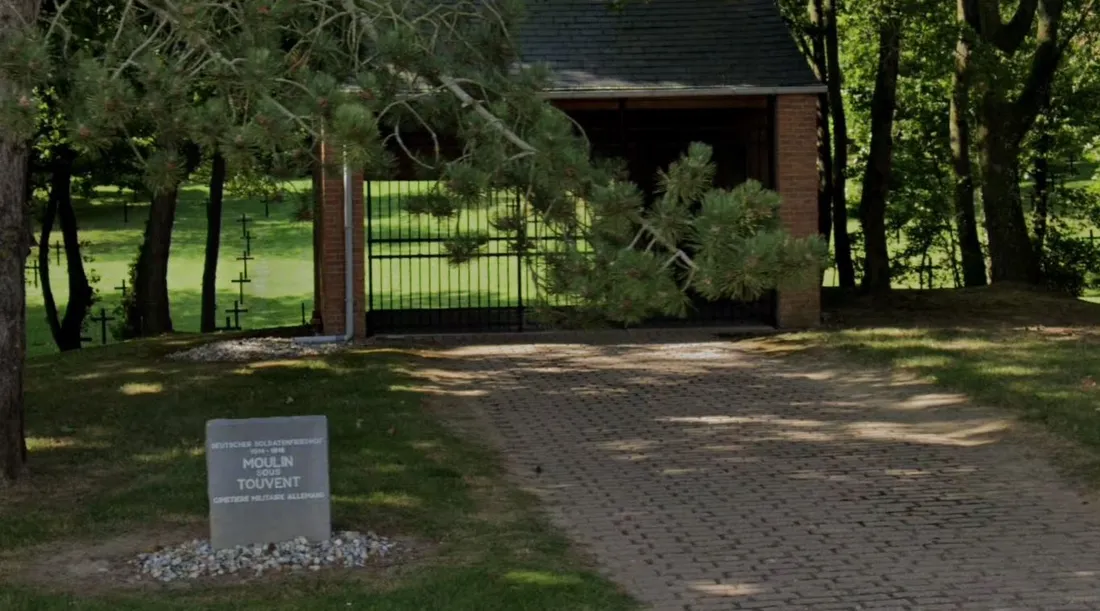 Cimetière militaire allemand de Moulin-sous-Touvent