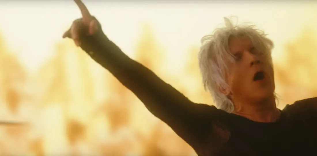 Image tirée du clip "La belle et la bête" d'Indochine