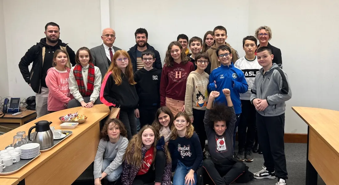 Collégiens de Charles de Gaulle à Bû récompensés