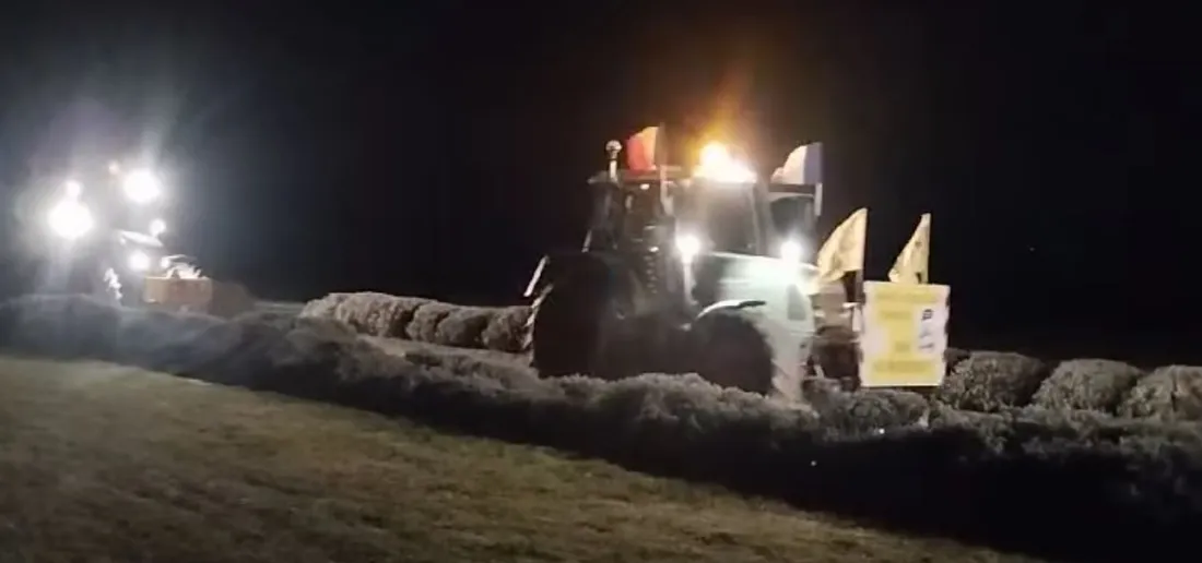 Départ de tracteurs pour Paris