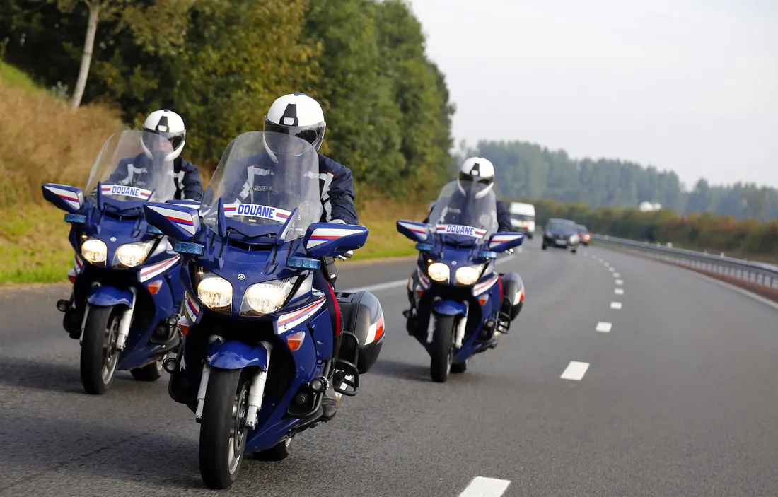 Motards de la douane