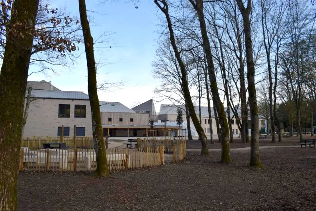 Collège Denecourt à Bois-le-Roi