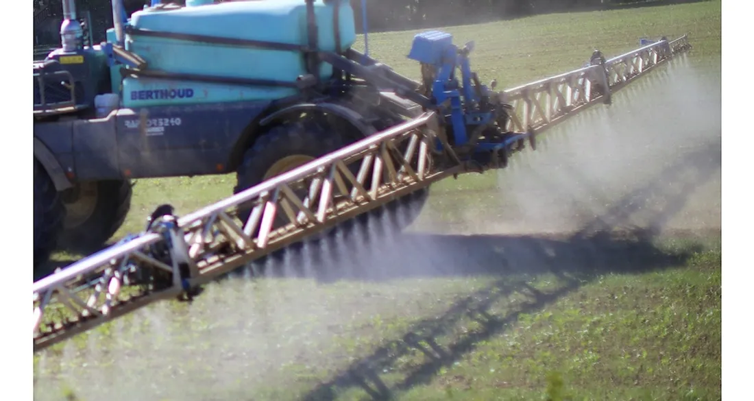 Épandage de pesticides