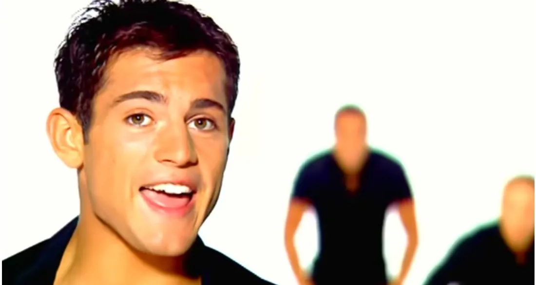 Filip Nicolic dans le clip de "Partir un jour"