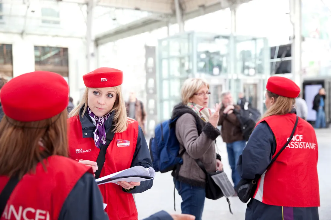 Gilets rouges de la SNCF