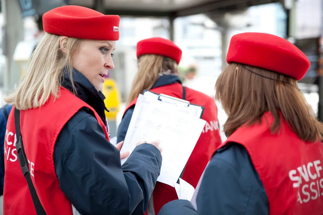Gilets rouges de la SNCF