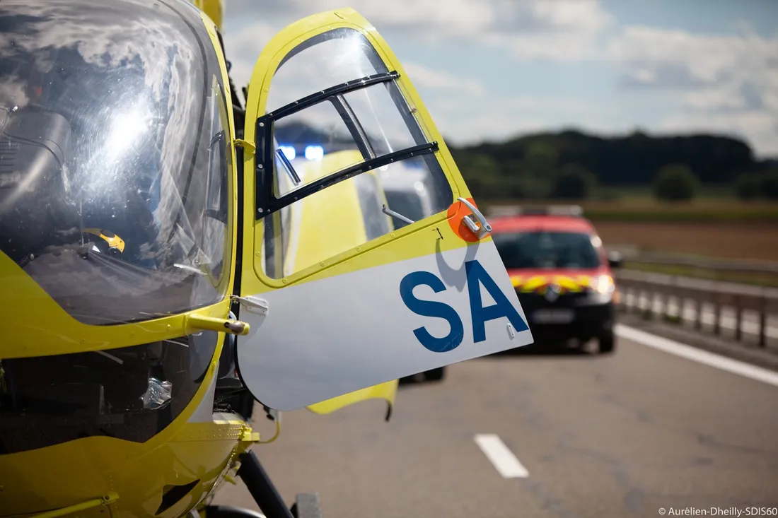 Hélicoptère de secours