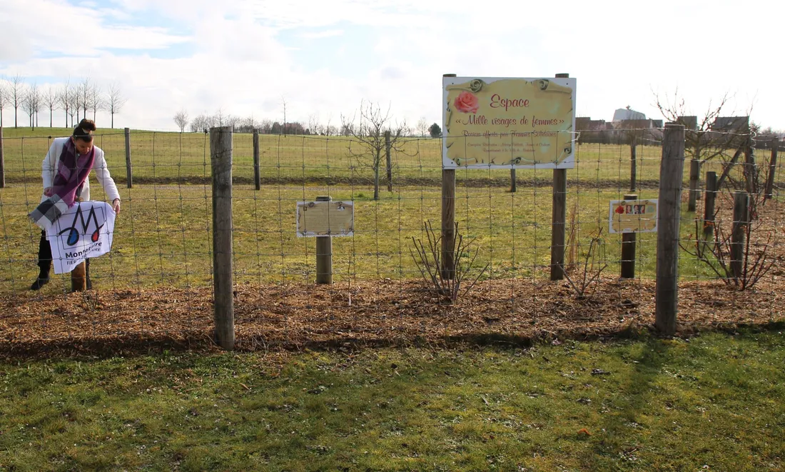 Inauguration de la plaque Martha Desrumaux 
