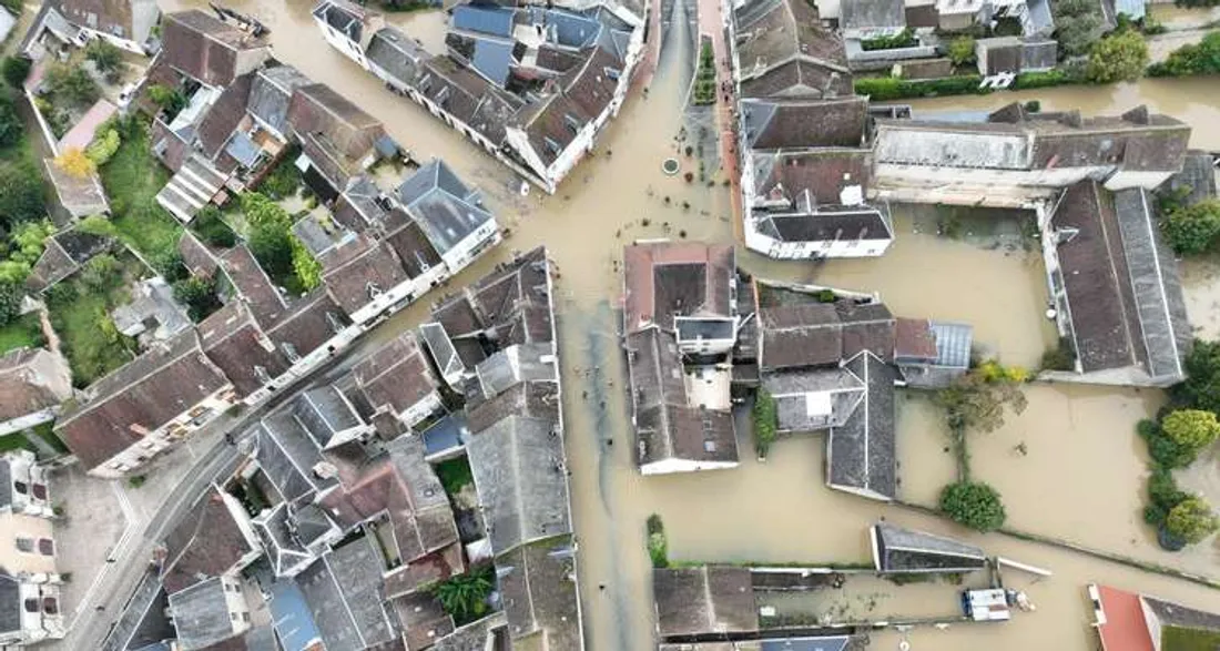 Ville de Cloyes-les-Trois-Rivières inondée (Octobre 2024)