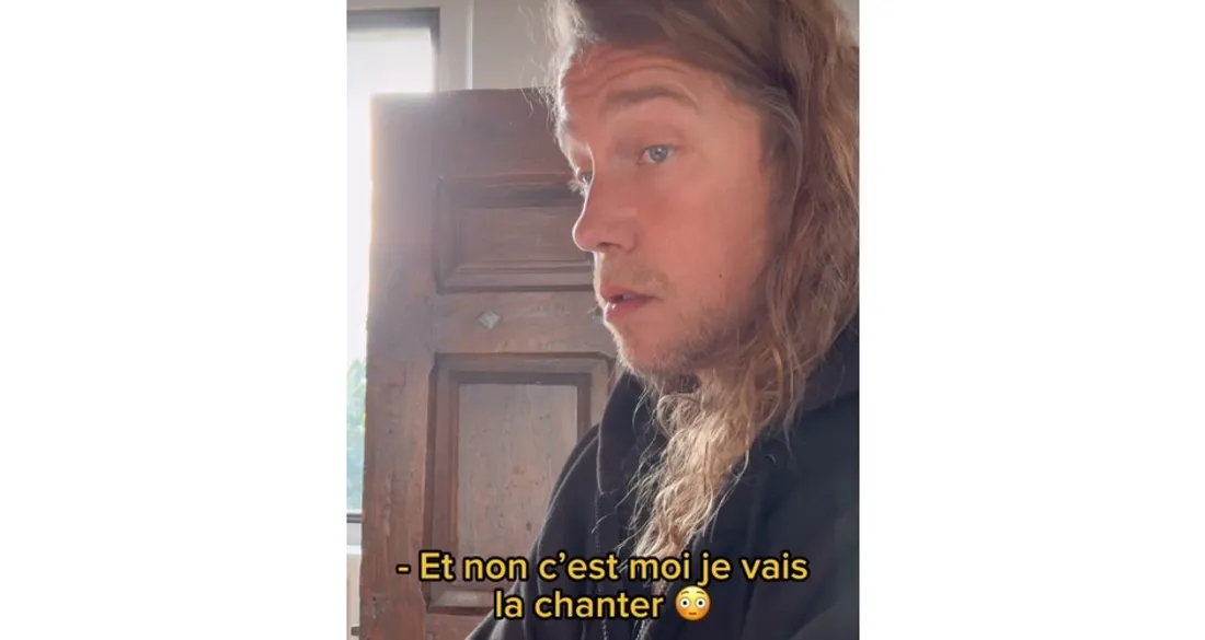 Julien Doré parle avec son fils