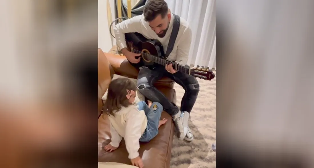 Kendji et sa fille Eva Alba en duo