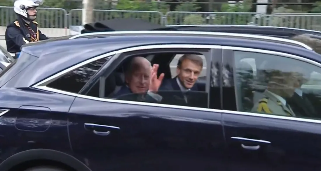 Le roi Charles III et Emmanuel Macron