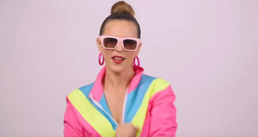 Lorie dans un de ses clips 