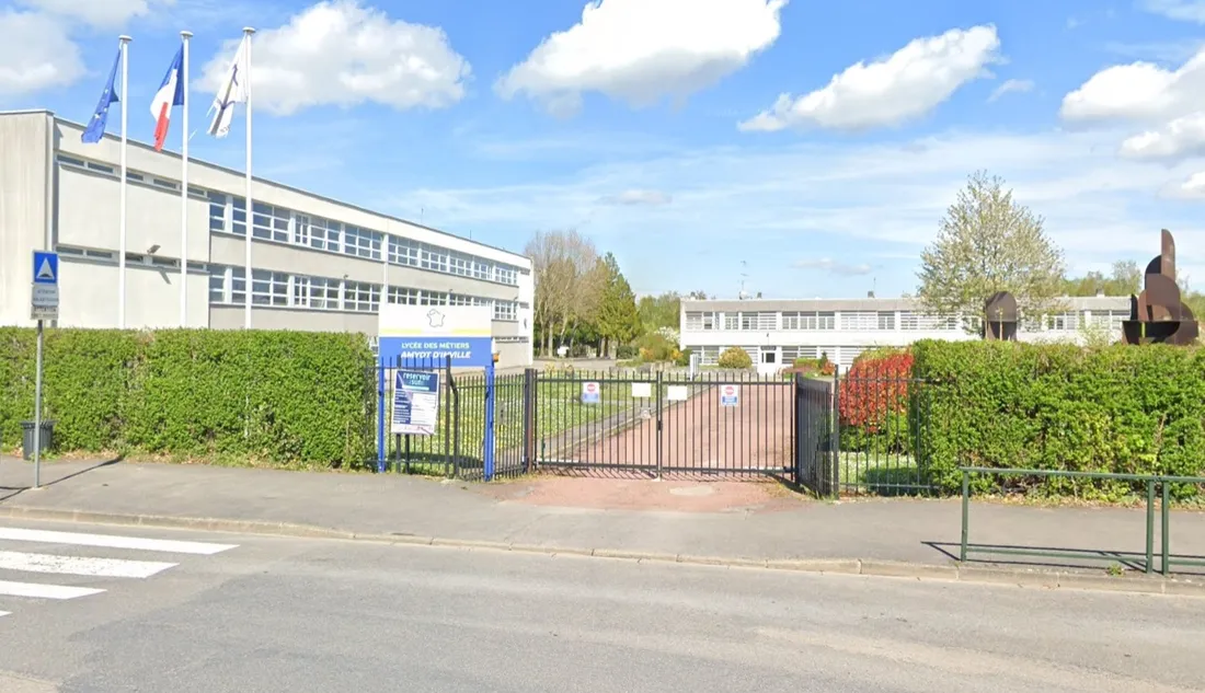 Lycée Amiot d'Inville à Senlis