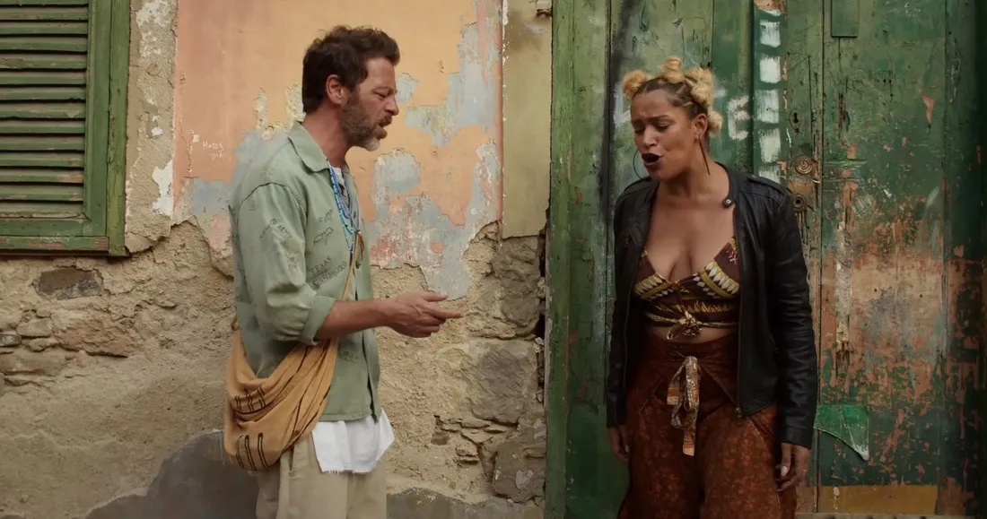 Image extraite du clip "Pays des merveilles"