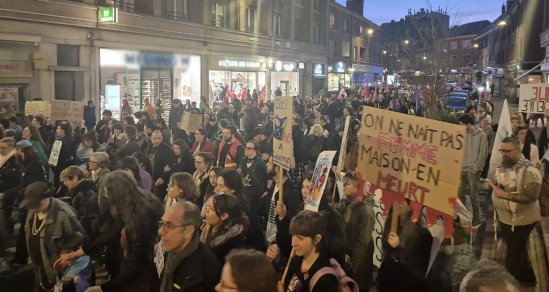 Manifestation à Amiens pour les droits des femmes (2025)