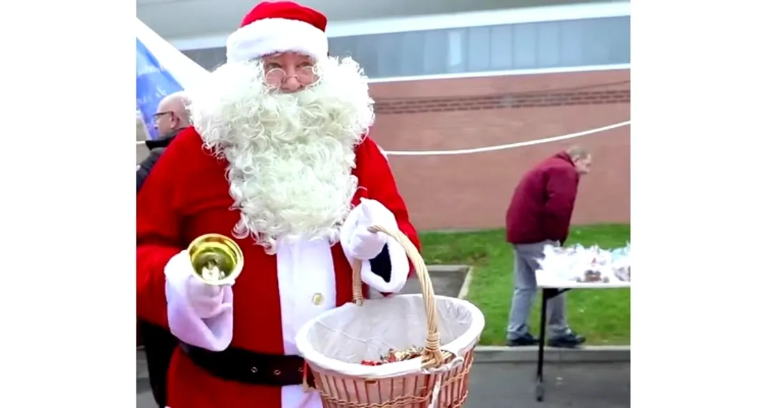 Père Noël au Village de Noël solidaire d'Amiens