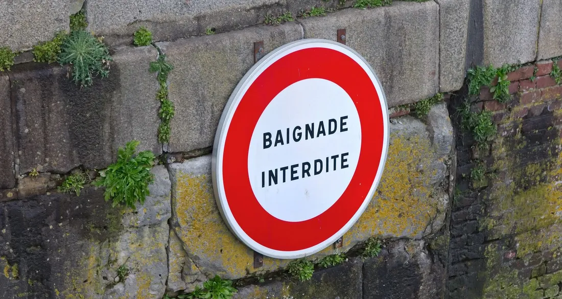 Panneau baignade interdite
