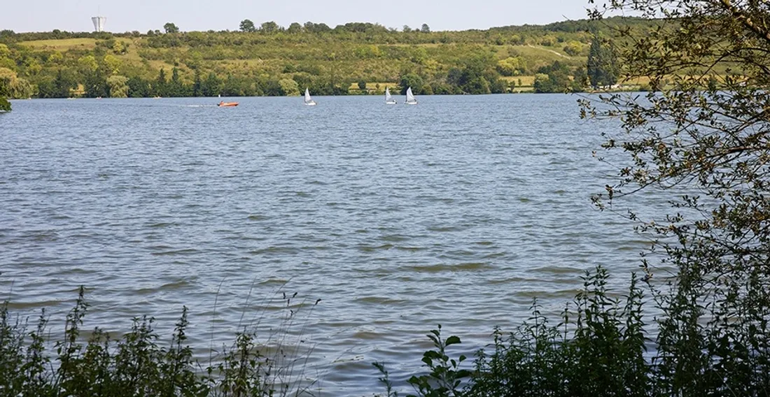 Plan d'eau de Mézières-Ecluzelles