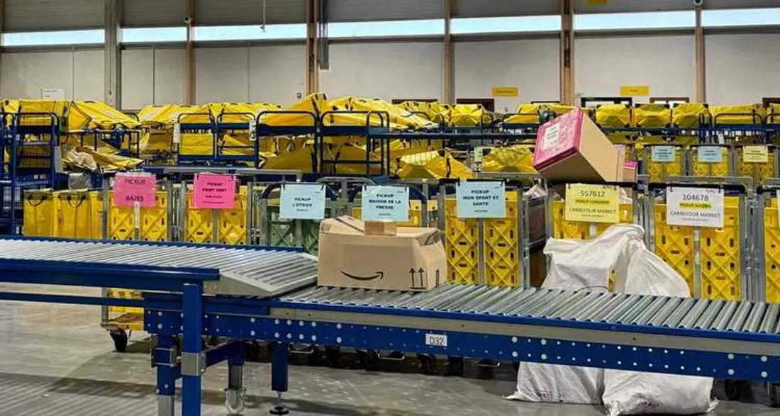 Plateforme multiflux de La Poste à Saint-Pierre-lès-Nemours