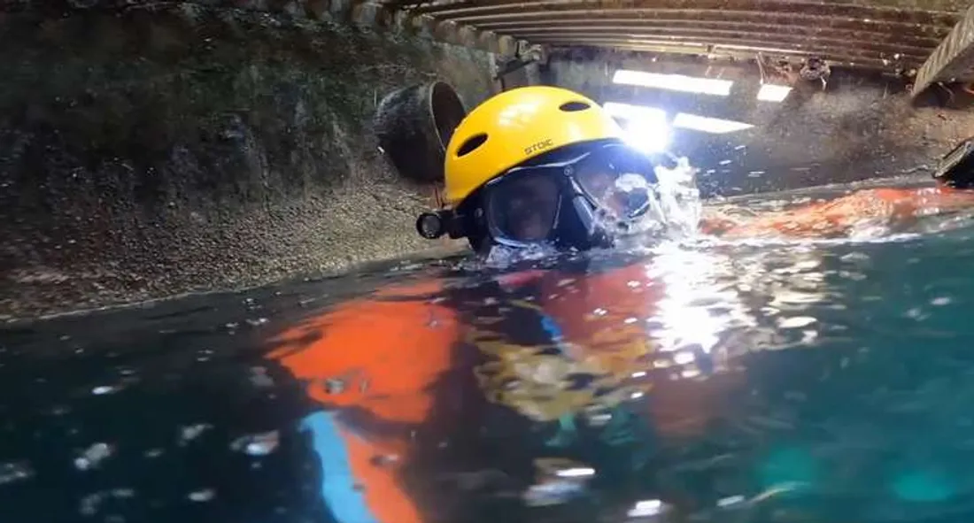 Plongeurs s'entraînant au Parc Astérix