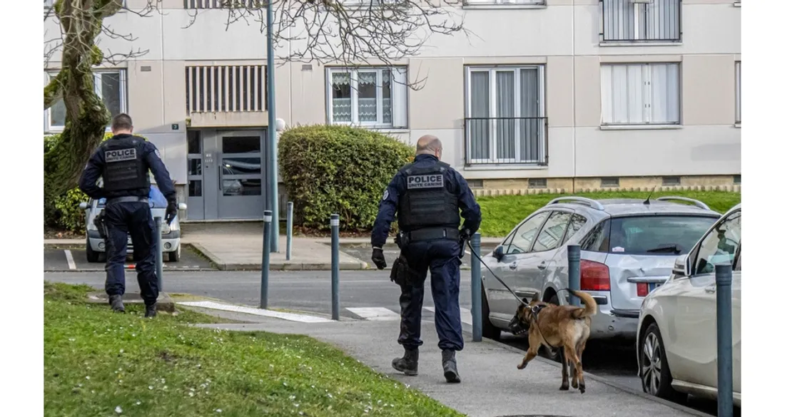 Policiers en intervention
