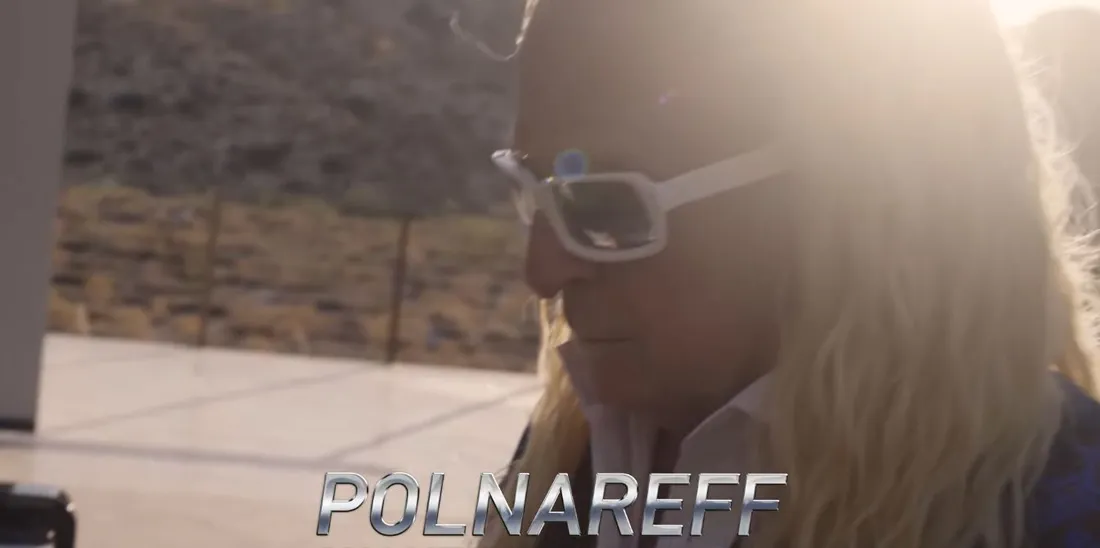 Michel Polnareff joue du piano