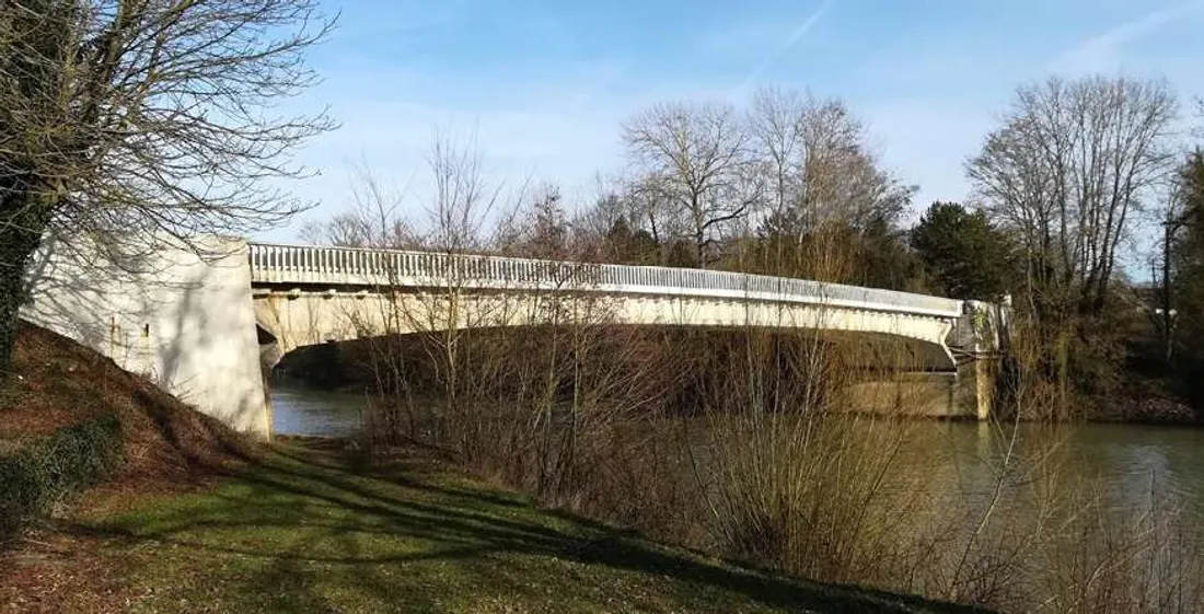 Pont de Luzancy