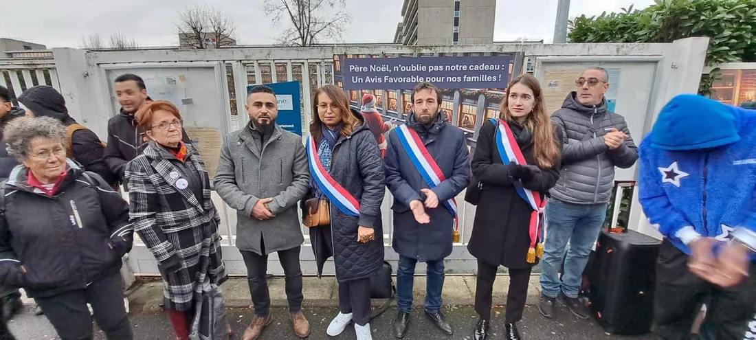 Rassemblement devant la préfecture de l'Essonne