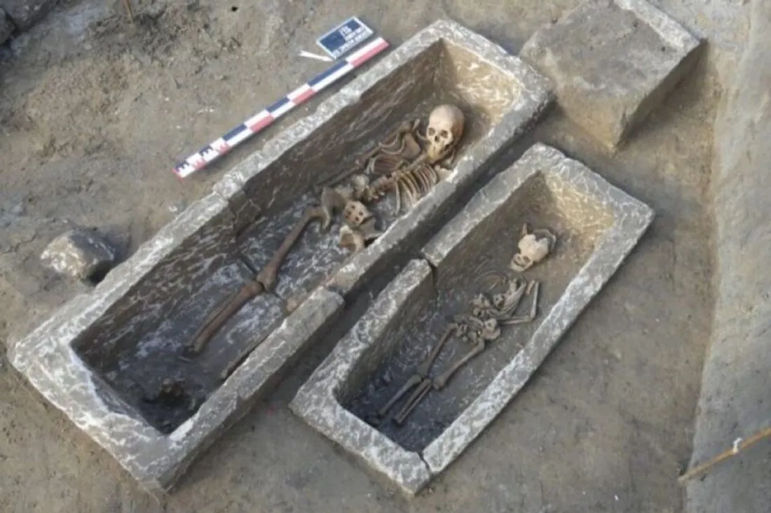 Sarcophages à Choisy-au-Bac