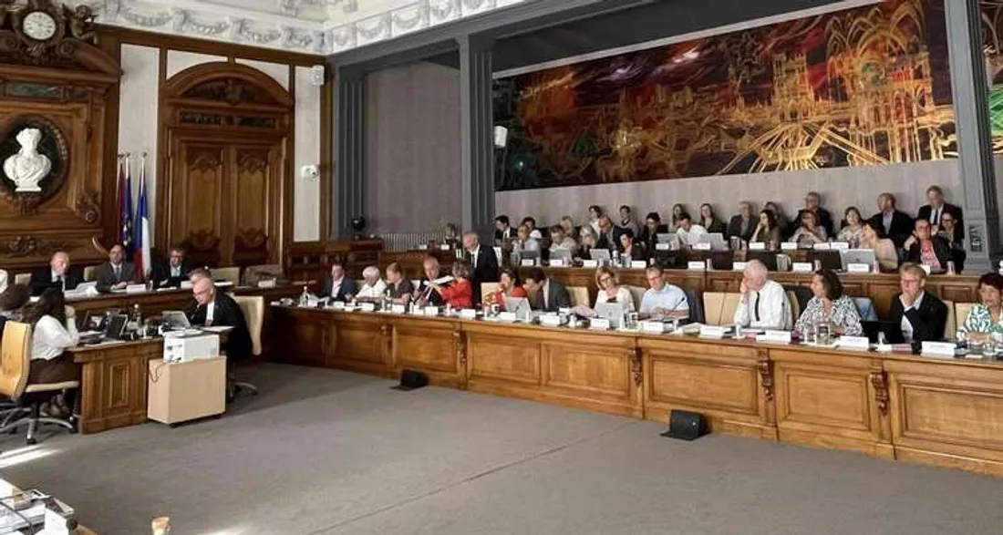 Séance plénière dédiée au budget dans la Somme