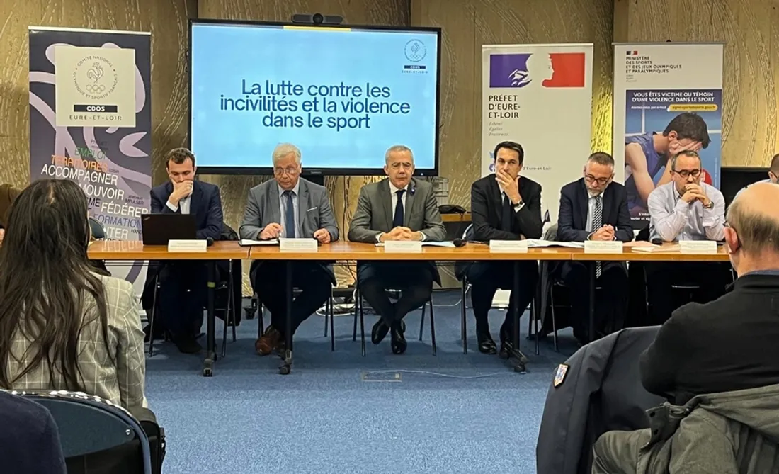 Réunion sur les violences en milieu sportif